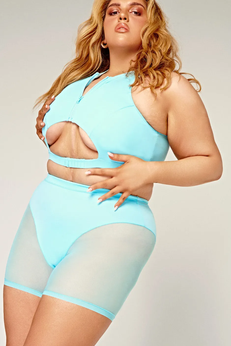 Tees & Tops*CXIX Dollhaus Sports Bra - Blue