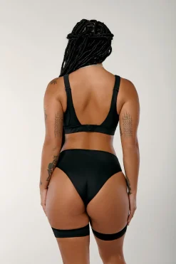 Tees & Tops*CXIX Dopamine Sports Bra - Black
