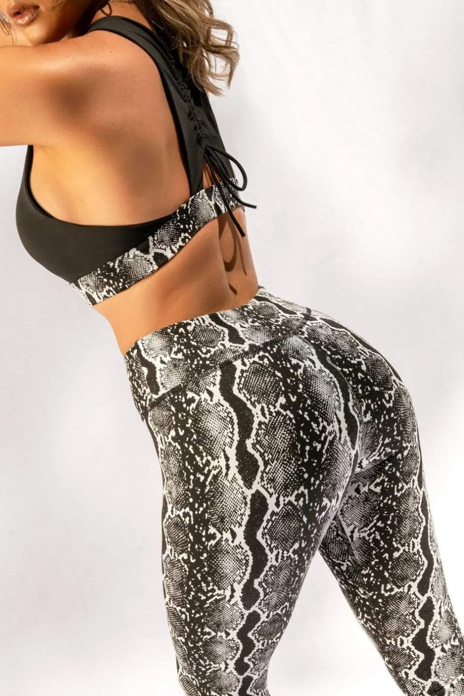 Leggings & Bikers*CXIX Gecko Grip™ Leggings: Black Mamba
