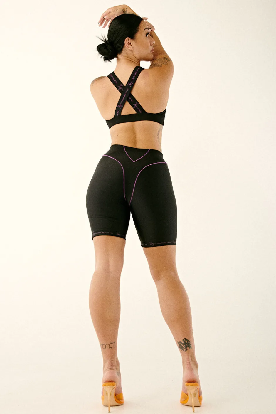 Tees & Tops*CXIX Haley Crossover Sports Bra - Black