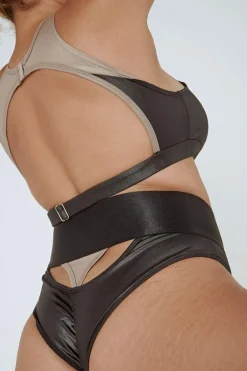 Tees & Tops*CXIX I Slay Sports Bra - Black/Mink
