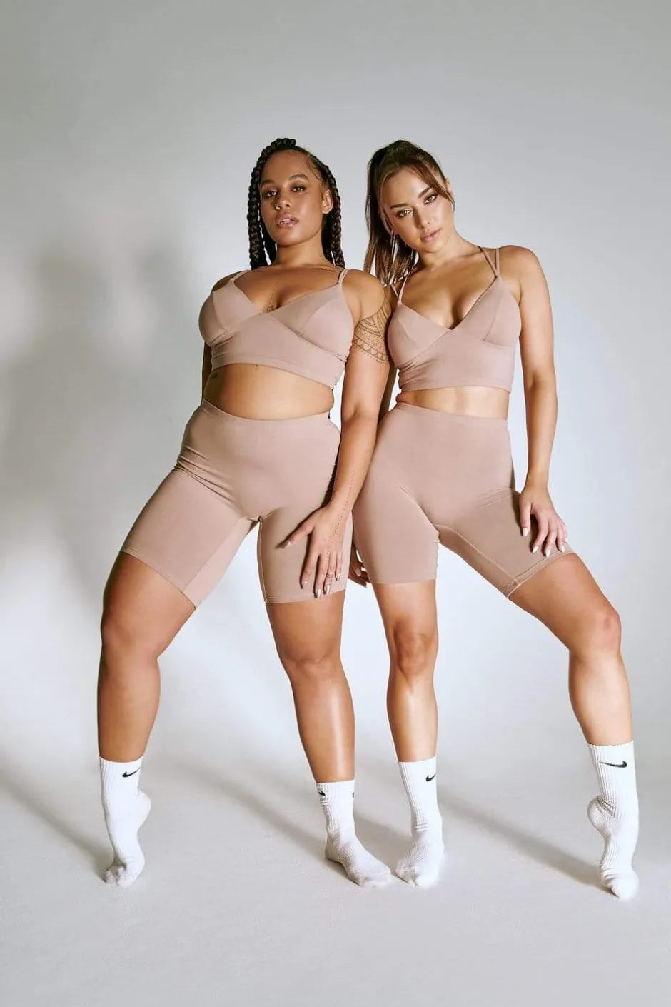 Leggings & Bikers*CXIX Luxlounge Biker Shorts - Taupe