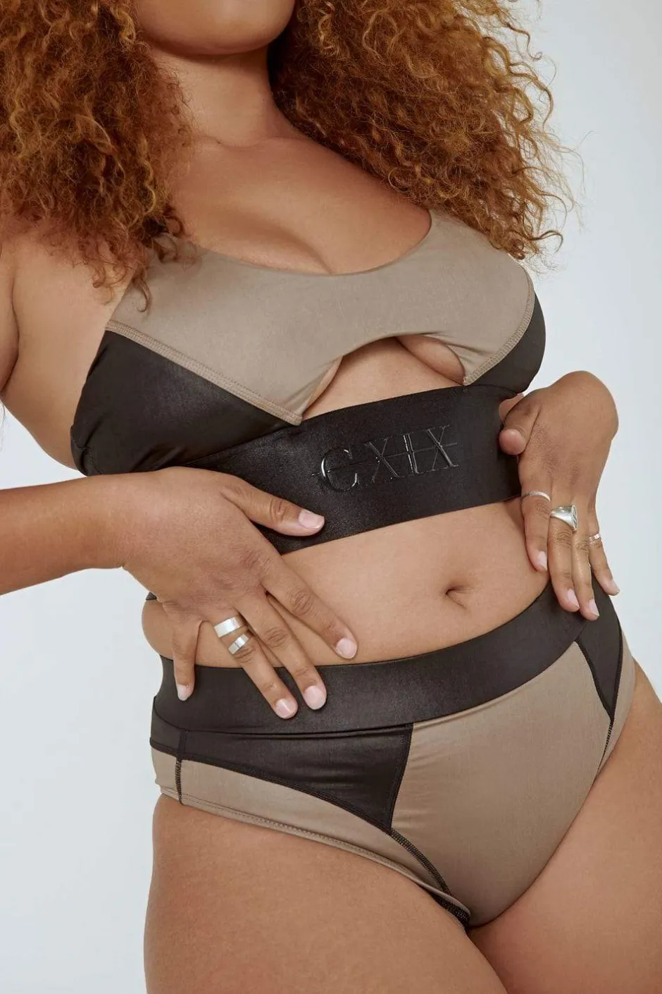 Tees & Tops*CXIX Riding Solo Sports Bra - Black/Mink