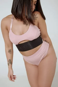 Tees & Tops*CXIX Riding Solo Sports Bra - Pink