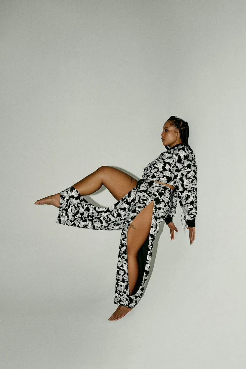 Joggers & Jumpers*CXIX Wide Leg Slit Pants - Dragon